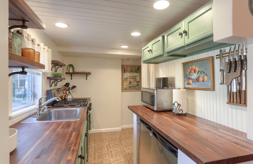 Timber Hills Cottage | Cozy Mt. Gretna Cottage – 10/10 Guest Rated with Breakfast!