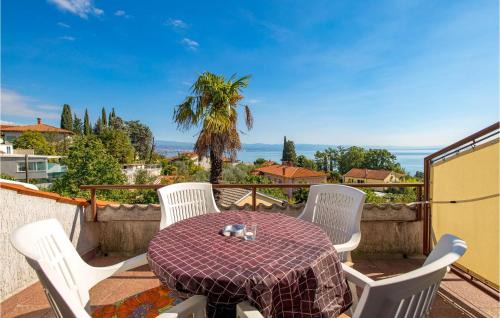 Ika Apartment | Family-Friendly 2 Bedroom Apartment with Pool in Lovran