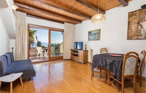 Ika Apartment | Family-Friendly 2 Bedroom Apartment with Pool in Lovran