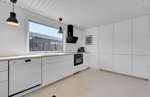 Hesselager House | Family-Friendly Cottage with Beach Access and Ocean Views