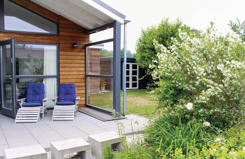 Municipality of Noordwijk House | Inviting 2-Bedroom Accommodation with Ocean Views in Noordwijk