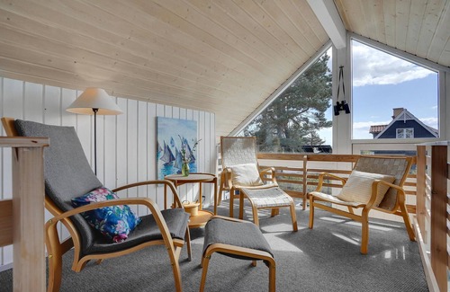 Lyngsbæk Strand House | Cozy 2-Bedroom Ebeltoft Retreat with Oceanfront Views
