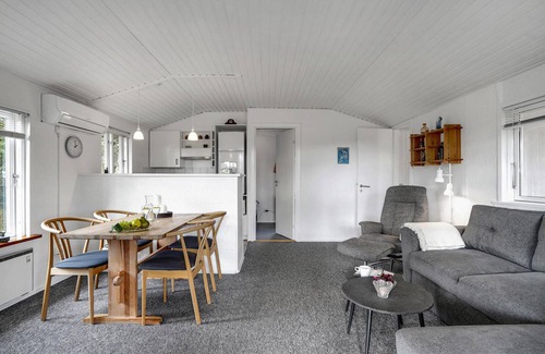 Fjand Badeby House | Experience an Unforgettable Vacation Home by the Ocean
