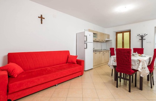 Susak House | Discover Peace and Serenity at Susak's Oceanview Retreat