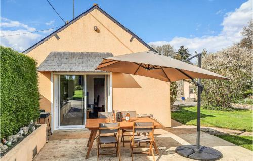 Brehan House | Family-Friendly Retreat in Bréhan with Free WiFi Access