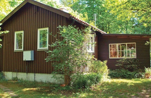 Hoor House | Cozy Cottage Retreat Near Höör: Spa & Lake Views Await