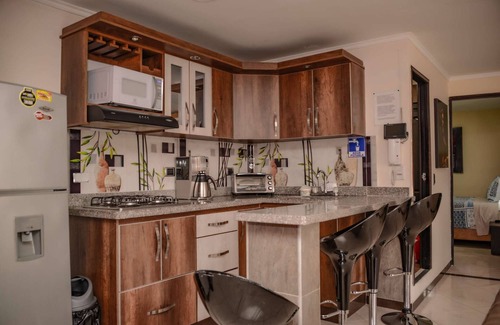 El Poblado Apartment | Exceptional 2 Bedroom Retreat with Hot Tub in Lleras