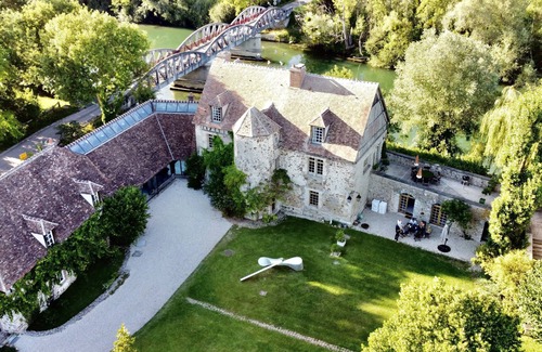 Marnay-sur-Seine House | Riverside Retreat: 2-Bedroom House in Champagne Region