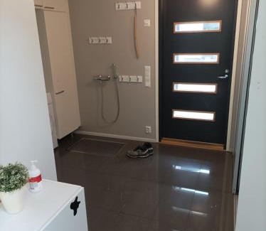 Vantaa Apartment | 2 bedroom house in Vantaa, 15 min from airport, sauna