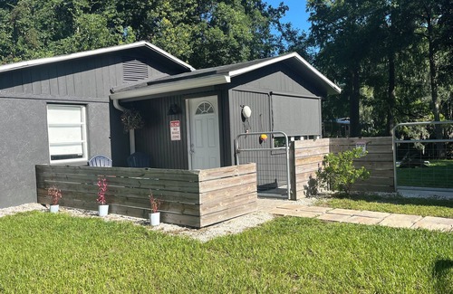 Middleburg House | 2-bedroom house on peaceful Black Creek with Private Dock