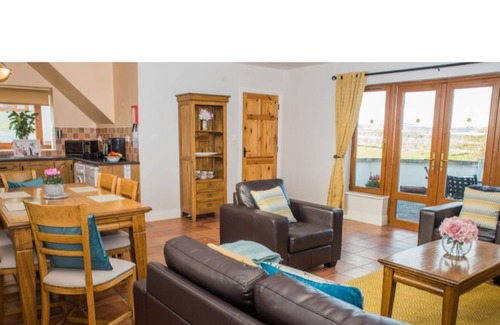 Bodyke House | 2 Bedroom House with private bathroom