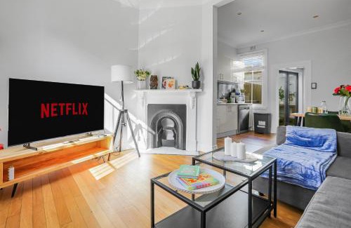 Woolloomooloo Apartment | 2 Bedroom House Woolloomooloo