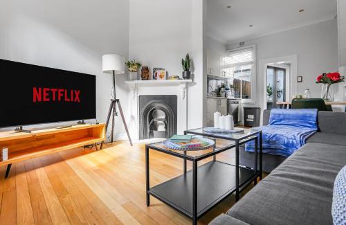 Woolloomooloo Apartment | 2 Bedroom House Woolloomooloo