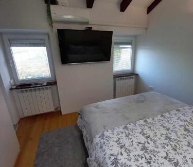 Koper House | Perfect 2-Bedroom Istrian House with Family-Friendly Terrace