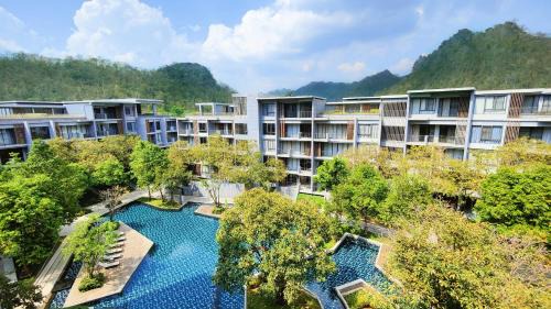 Phaya Yen Apartment | Elegant 2 Bedroom Poolsuite in Khaoyai with Pool Access