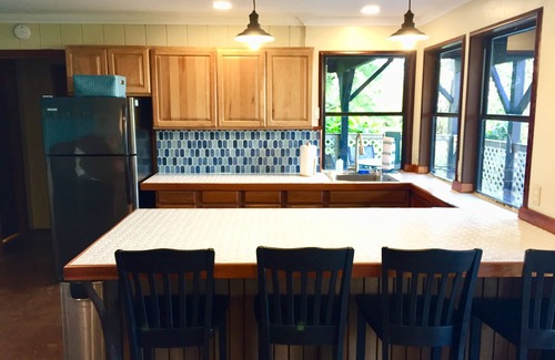 Holualoa House | Idyllic 2 Bedroom Coffee Farm with Ocean Views in Kona