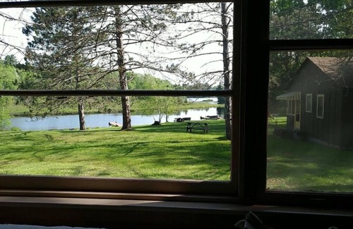 Hayward Cabin | Family Fishing Retreat: 2 Bedroom Lakeside Cabin in Hayward