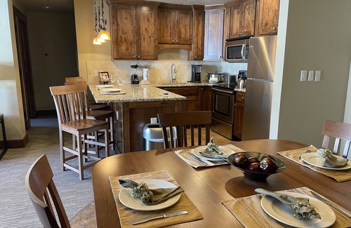 Breckenridge Resort | Cozy 2 Bedroom Lockoff with Gondola Access and Pool