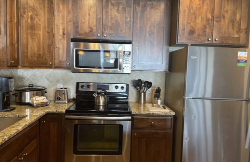 Breckenridge Resort | Cozy 2 Bedroom Lockoff with Gondola Access and Pool