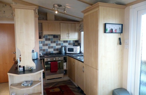 Drummore Cabin | Beachfront Lodge with 2 Bedrooms and Breathtaking Views