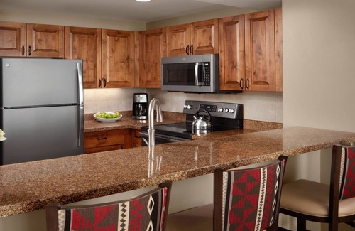 Vail Resort | Explore Marriott's StreamSide at Vail: 2 Bedroom Loft Retreat