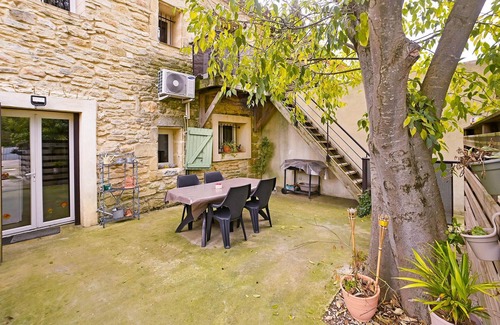 Codognan Apartment | Cozy Apartment with Pool Access and Family-Friendly Amenities