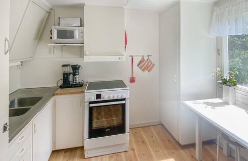 Loderup House | Cozy Cottage Near Löderups Lido with Oceanfront Amenities