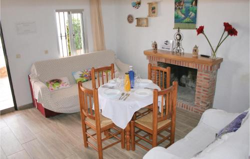 El Gastor House | Family-Friendly 2 Bedroom Home with Pool in El Gastor