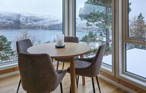 Brekke House | 2 Bedroom Lovely Home In Bjordal