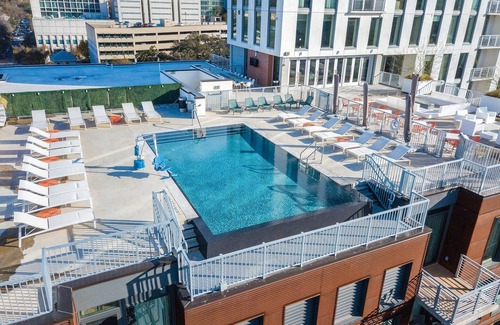 West End Apartment | 2-bedroom - Mobility w/Side Transfer Shower in cool Austin