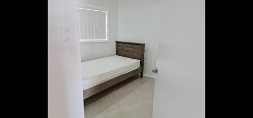 Dean Park House | Modern 2 Bedroom Home in Dean Park - Rated 9.4/10!