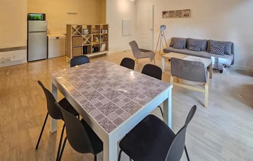 Le Pellerin Apartment | Inviting Apartment in Le Pellerin with Free Wi-Fi Access
