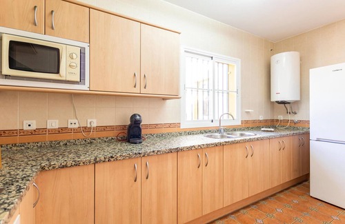 Alcaucin Apartment | Relaxing Vacation Apartment with Pool and Pet-Friendly Amenities