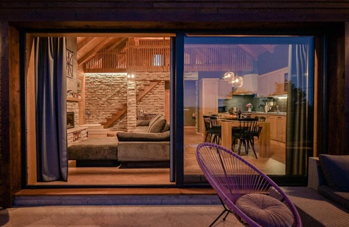 Ogulin House | Cozy 2-Bedroom Retreat in Picturesque Salopek Selo
