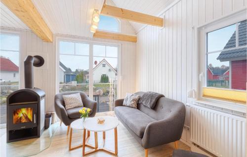 Wandlitz House | Inviting Home in Zerpenschleuse with Wifi for Families