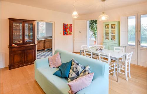 Orentano House | Welcoming Home in Orentano with Free WiFi & Child Friendly
