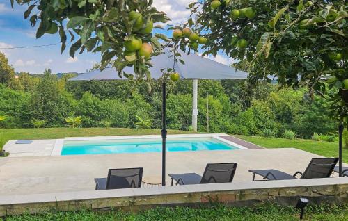 Sveti Ivan Zelina House | 2 Bedroom Nice Home In Radoisce