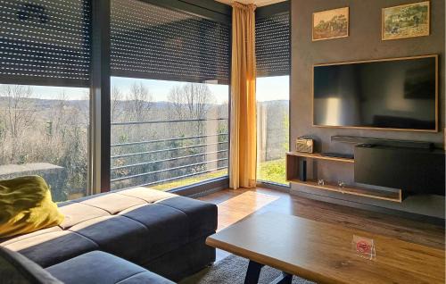 Sveti Ivan Zelina House | 2 Bedroom Nice Home In Radoisce