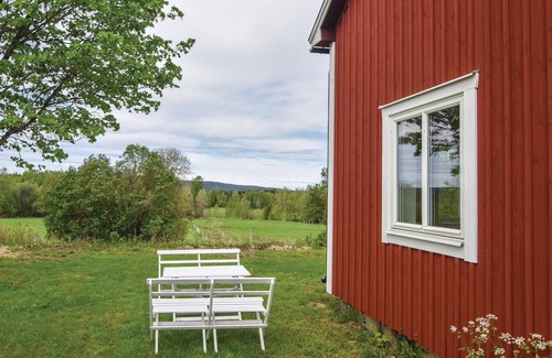 Eda Municipality House | Charming Rural Retreat with Lake View and Spa Amenities