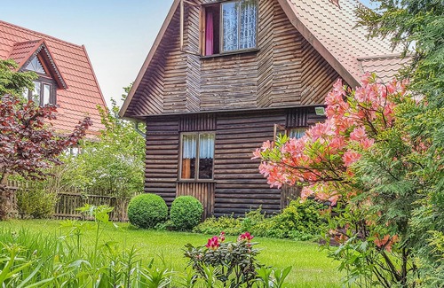 Siła House | Relaxing 2-Bedroom Retreat in Gietrzwald with Spa Access