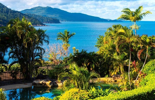 Hamilton Island Apartment | Oceanview 2-Bedroom Apartment with Golf Buggy & Pool Access