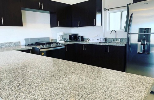 El Astillero Condo | Ocean View Condo with Pool and Spa Amenities for Families