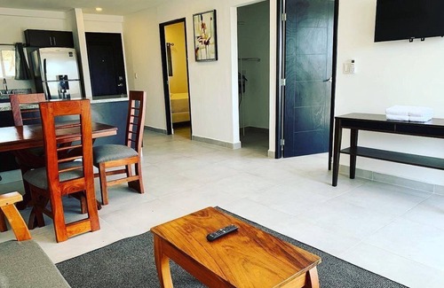 El Astillero Condo | Ocean View Condo with Pool and Spa Amenities for Families