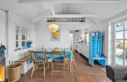Fjand Badeby House | Cozy North Sea Getaway with Oceanfront Views and Spa