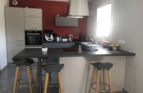 Plouarzel House | Family-Friendly Vrbo Property with Kitchen Amenities