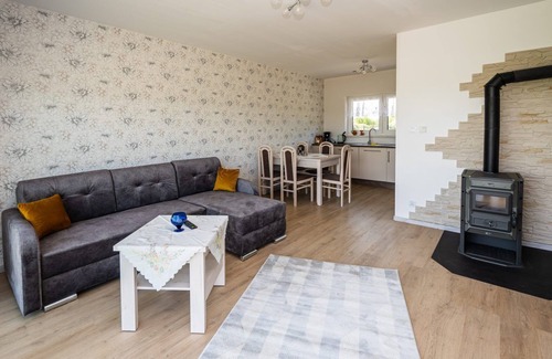 gmina Wolin House | Pet-Friendly Vrbo Property with Ocean View & Great Ratings