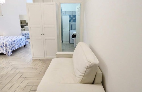Marini House | Pet-Friendly Retreat with Pool and Spa Amenities