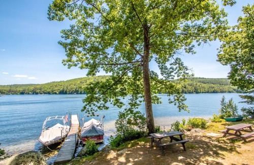 Holderness House | Pet-Friendly 2 Bedroom Suite with Lake and Ocean Views