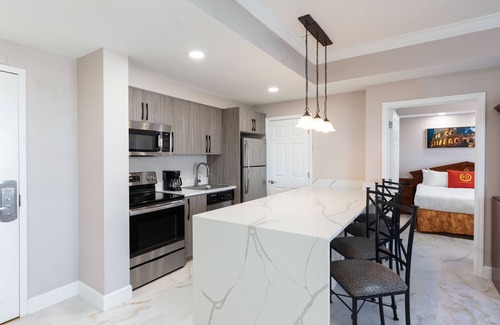 Florida Center Condo | Explore Our 2 Bedroom Condo Near Universal Studios