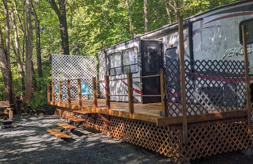 Regional District of Nanaimo House | 2-bedroom RV in beautiful Bowser with WiFi, AC